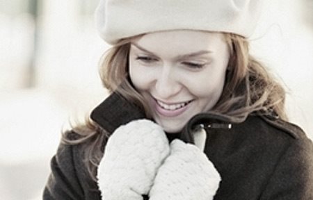 Žena v zimním oblečení.